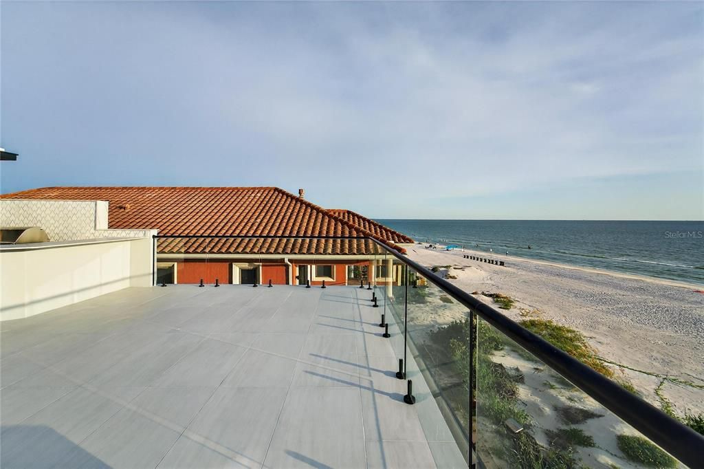 For Sale: $8,999,899 (5 beds, 5 baths, 5198 Square Feet)