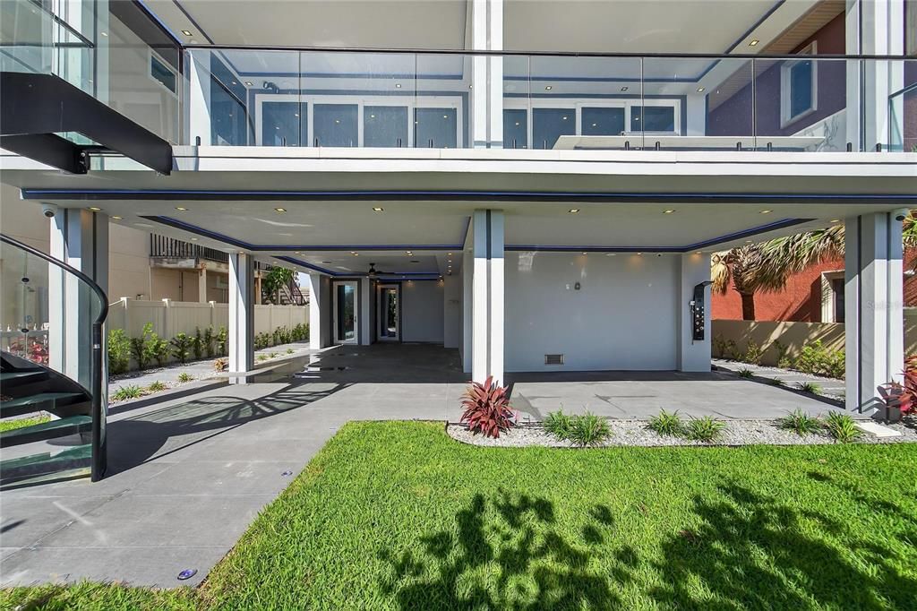 For Sale: $8,999,899 (5 beds, 5 baths, 5198 Square Feet)