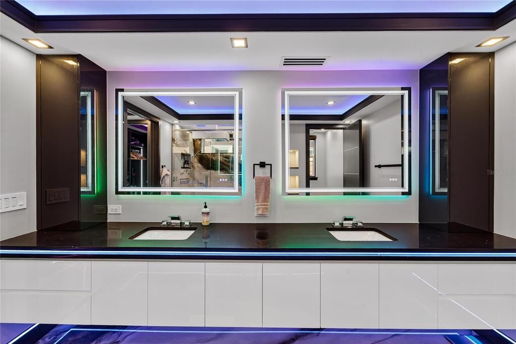 For Sale: $8,999,899 (5 beds, 5 baths, 5198 Square Feet)