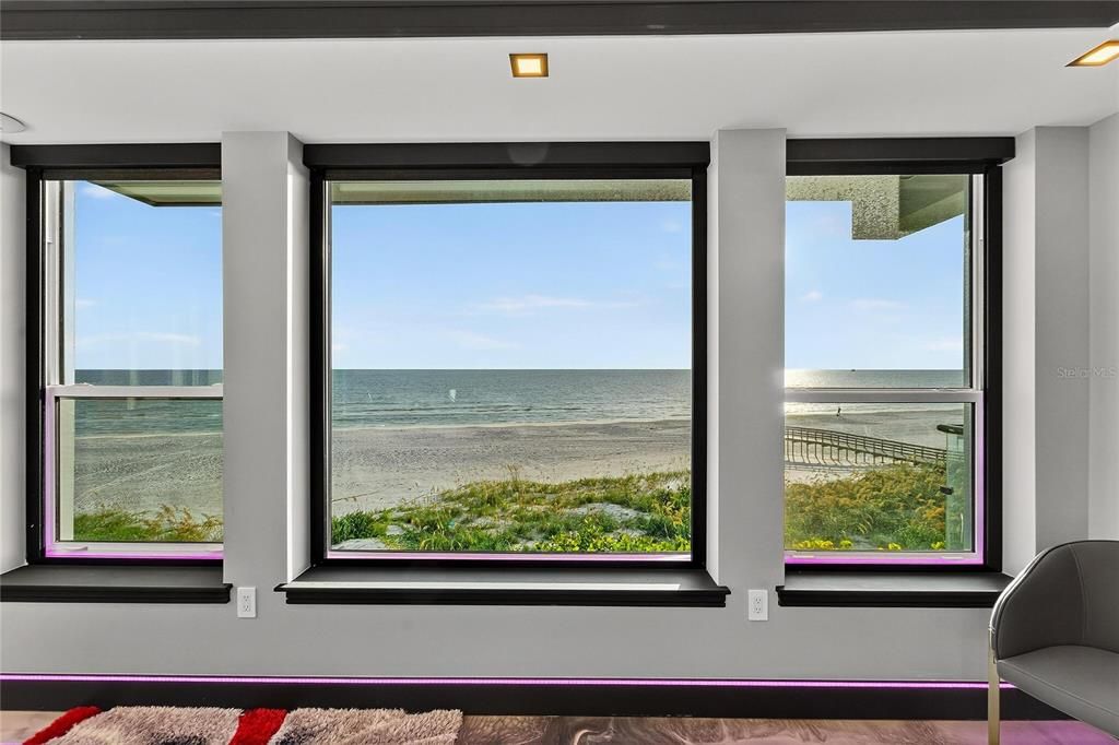 For Sale: $8,999,899 (5 beds, 5 baths, 5198 Square Feet)