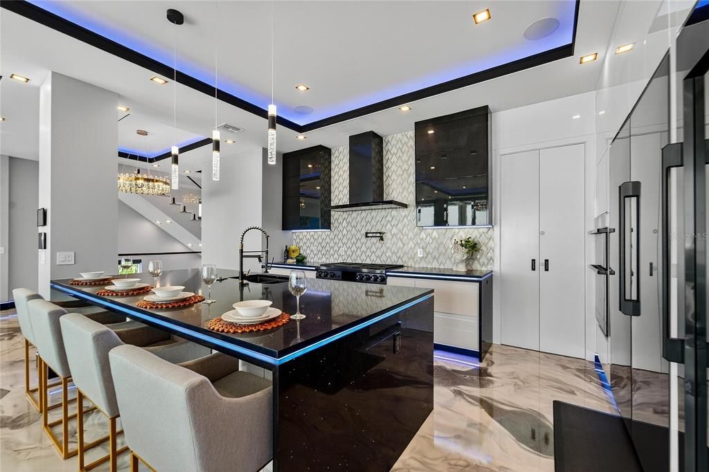 For Sale: $8,999,899 (5 beds, 5 baths, 5198 Square Feet)