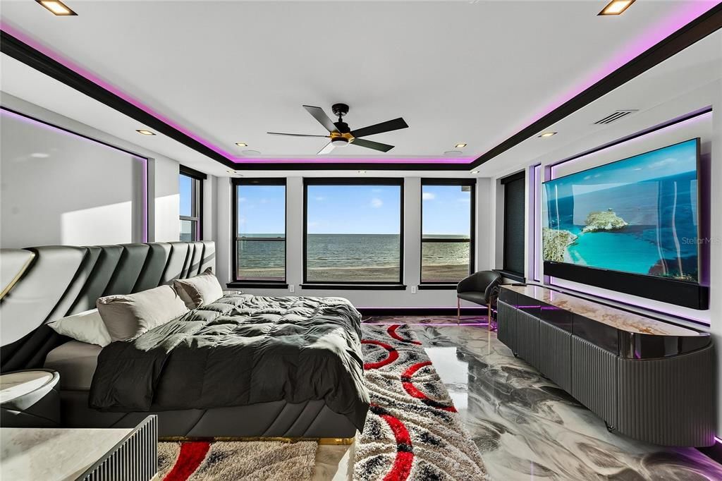 For Sale: $8,999,899 (5 beds, 5 baths, 5198 Square Feet)