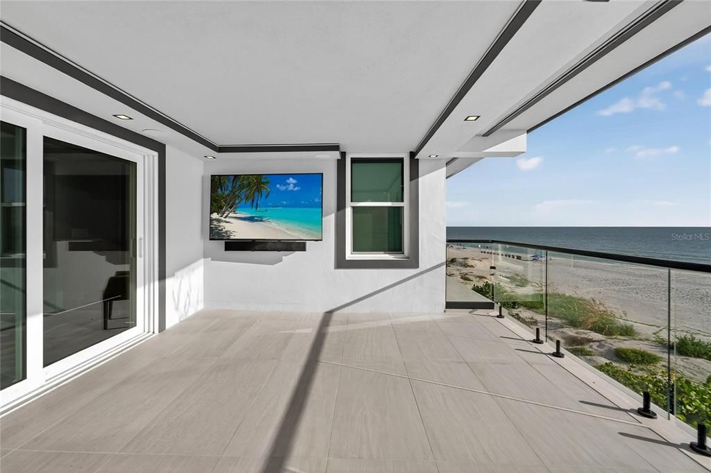 For Sale: $8,999,899 (5 beds, 5 baths, 5198 Square Feet)