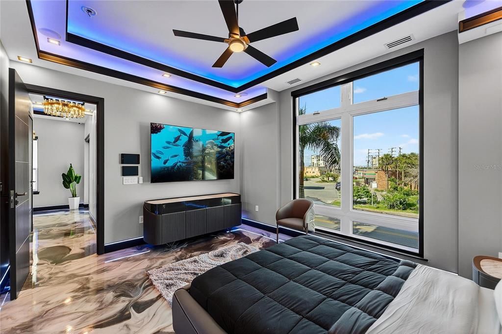 For Sale: $8,999,899 (5 beds, 5 baths, 5198 Square Feet)