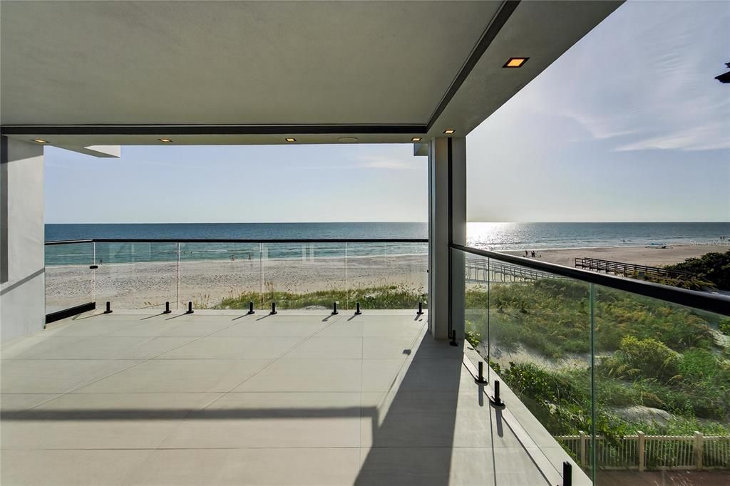 For Sale: $8,999,899 (5 beds, 5 baths, 5198 Square Feet)