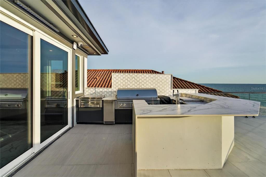 For Sale: $8,999,899 (5 beds, 5 baths, 5198 Square Feet)