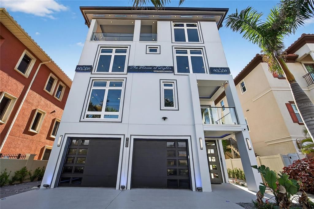 For Sale: $8,999,899 (5 beds, 5 baths, 5198 Square Feet)