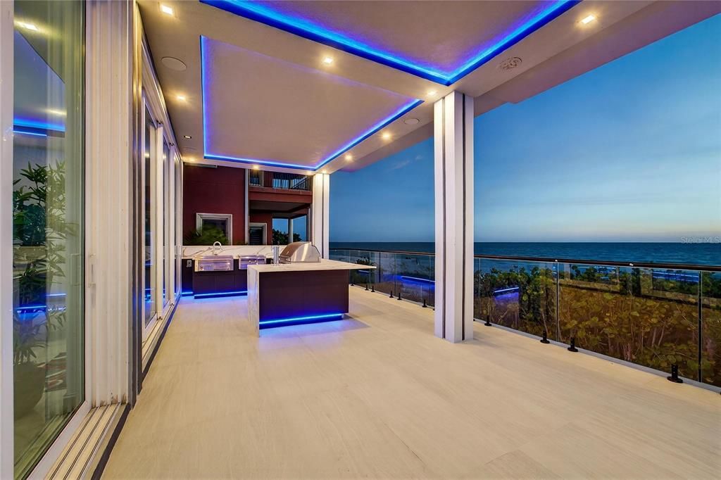 For Sale: $8,999,899 (5 beds, 5 baths, 5198 Square Feet)