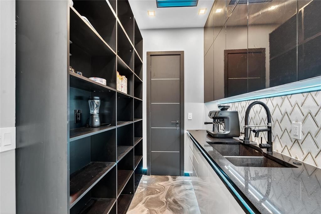 For Sale: $8,999,899 (5 beds, 5 baths, 5198 Square Feet)