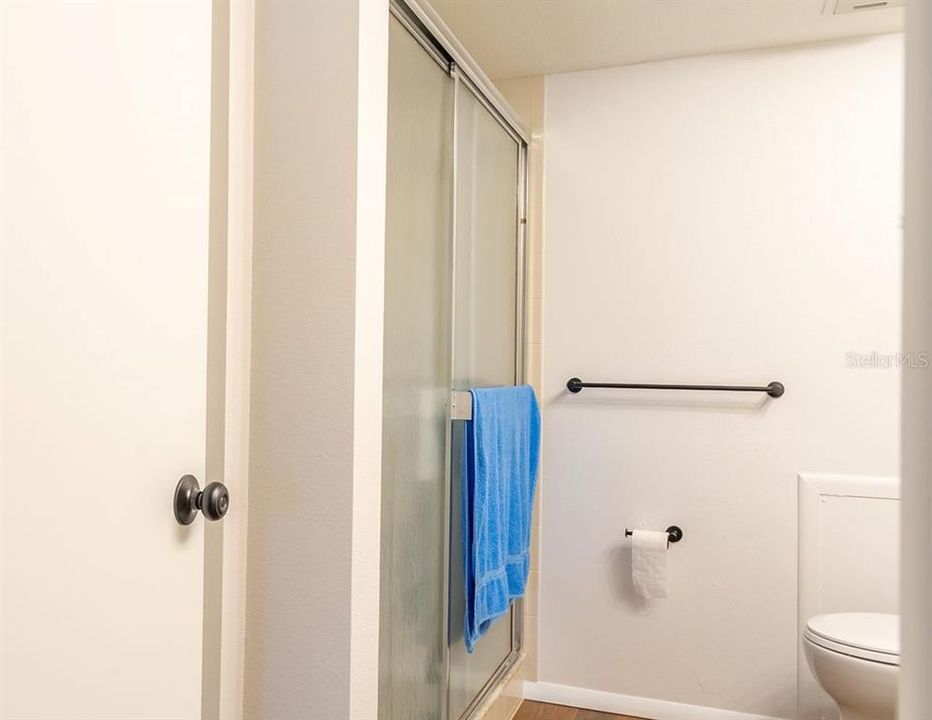 For Sale: $130,000 (2 beds, 2 baths, 1114 Square Feet)