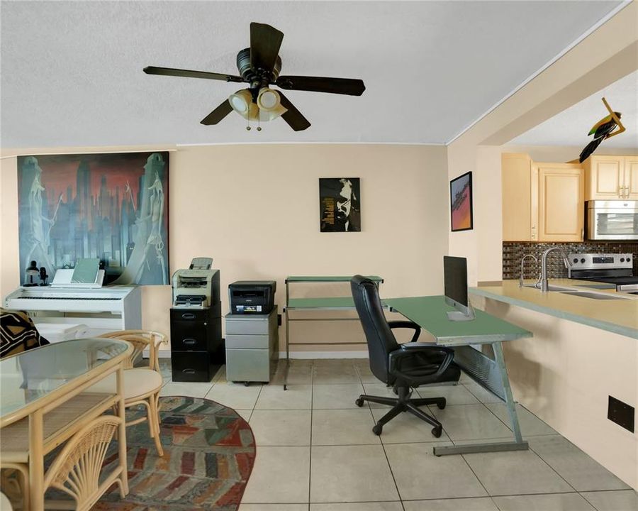 Active With Contract: $150,000 (2 beds, 2 baths, 1050 Square Feet)