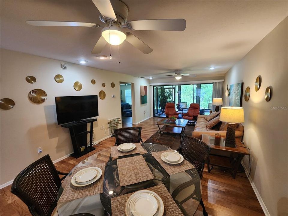 Active With Contract: $139,000 (2 beds, 2 baths, 1135 Square Feet)