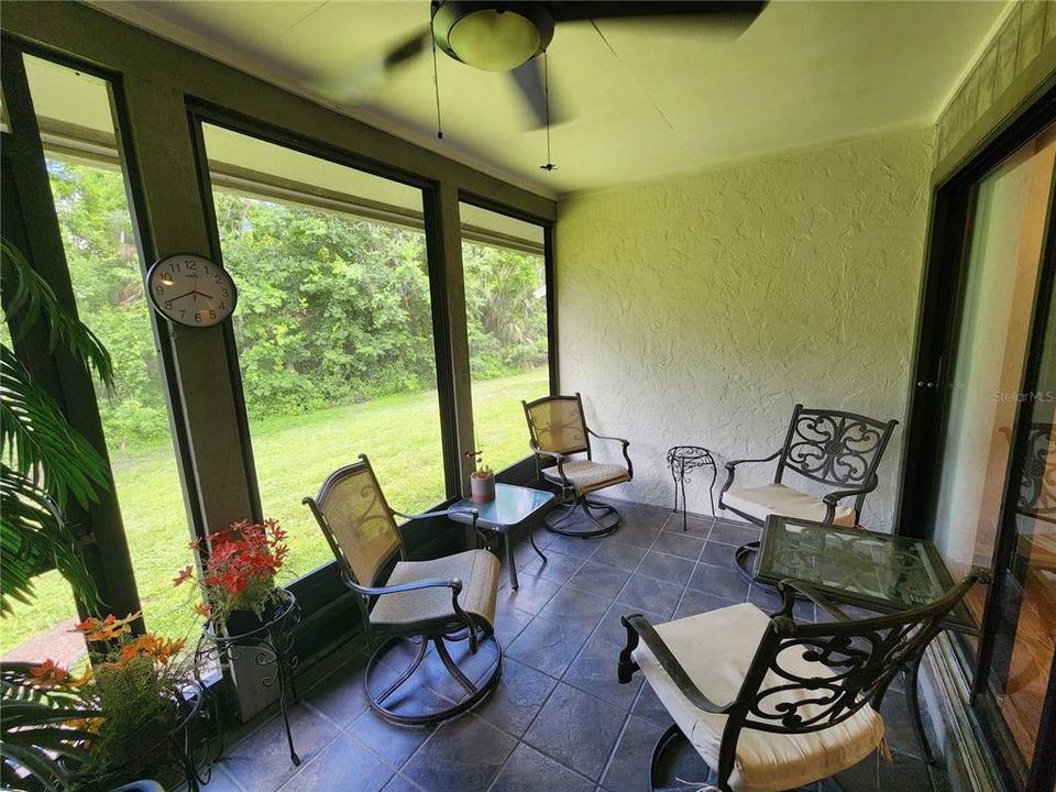 Active With Contract: $139,000 (2 beds, 2 baths, 1135 Square Feet)