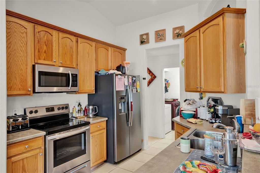 待售: $308,000 (3 贝兹, 2 浴室, 1282 平方英尺)