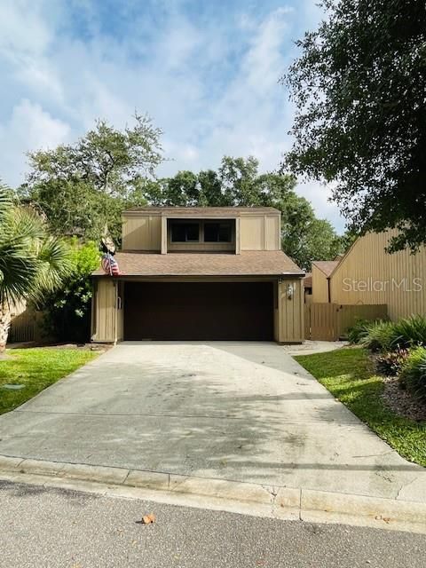 For Sale: $289,900 (3 beds, 2 baths, 2063 Square Feet)