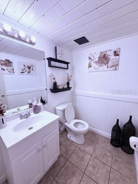 For Sale: $289,900 (3 beds, 2 baths, 2063 Square Feet)