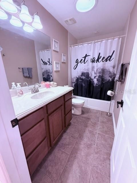 For Sale: $289,900 (3 beds, 2 baths, 2063 Square Feet)