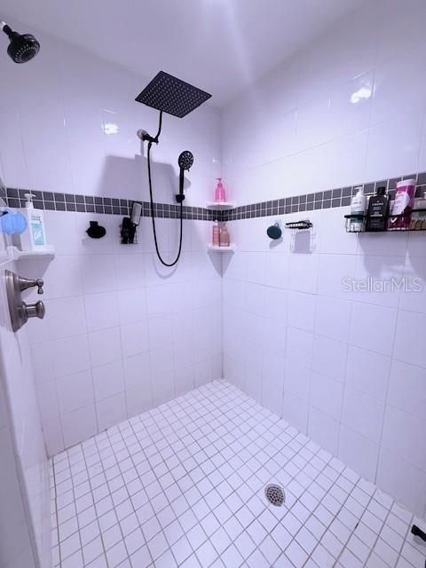 For Sale: $289,900 (3 beds, 2 baths, 2063 Square Feet)