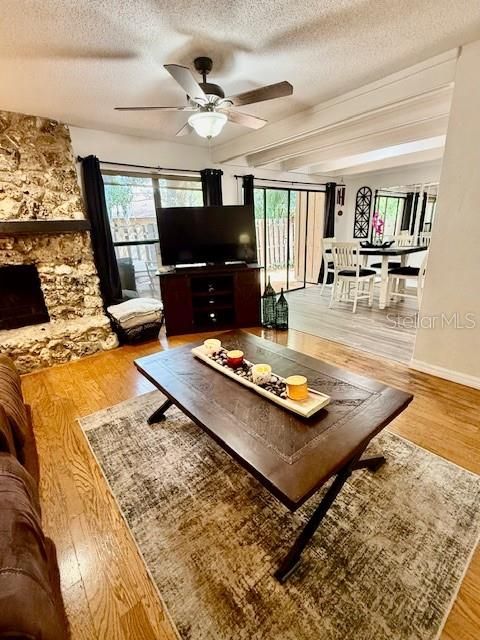 For Sale: $289,900 (3 beds, 2 baths, 2063 Square Feet)