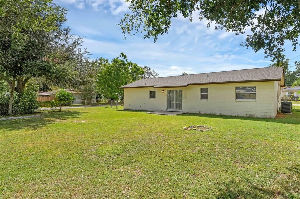 Activo con contrato: $308,000 (3 camas, 2 baños, 1095 Pies cuadrados)