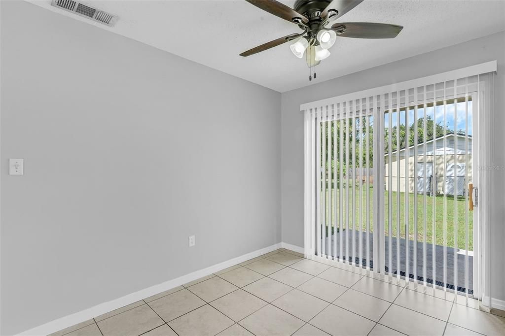 Activo con contrato: $308,000 (3 camas, 2 baños, 1095 Pies cuadrados)