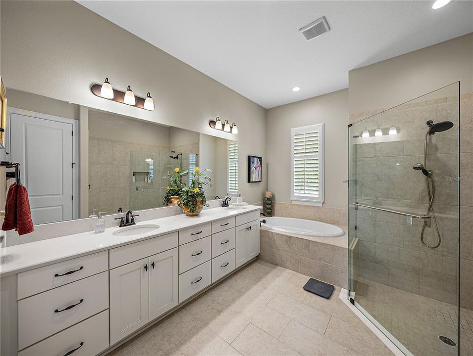 待售: $1,295,000 (4 贝兹, 3 浴室, 3613 平方英尺)