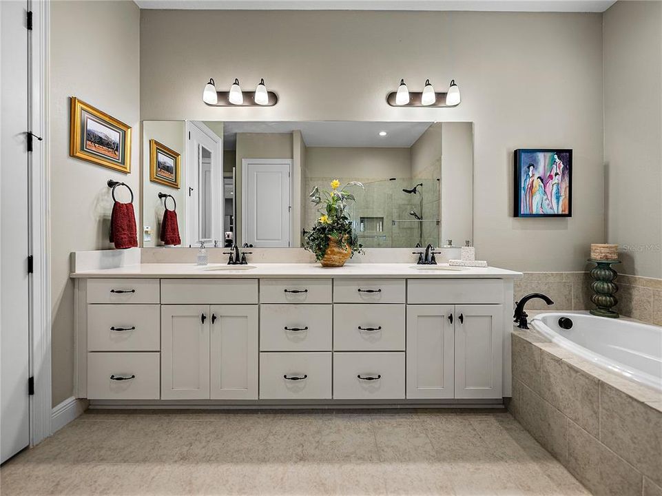 待售: $1,295,000 (4 贝兹, 3 浴室, 3613 平方英尺)