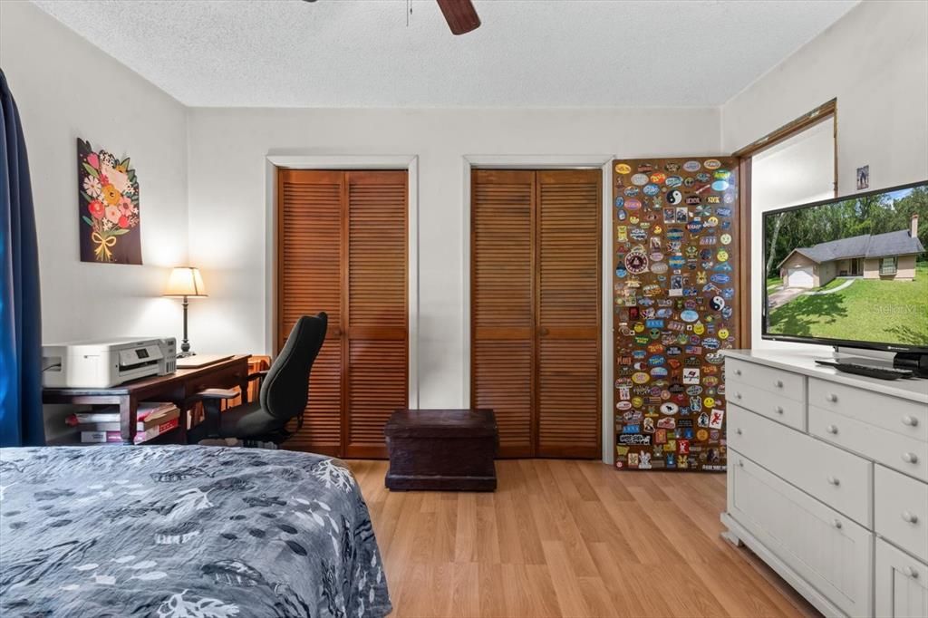 En Venta: $349,900 (3 camas, 2 baños, 2035 Pies cuadrados)