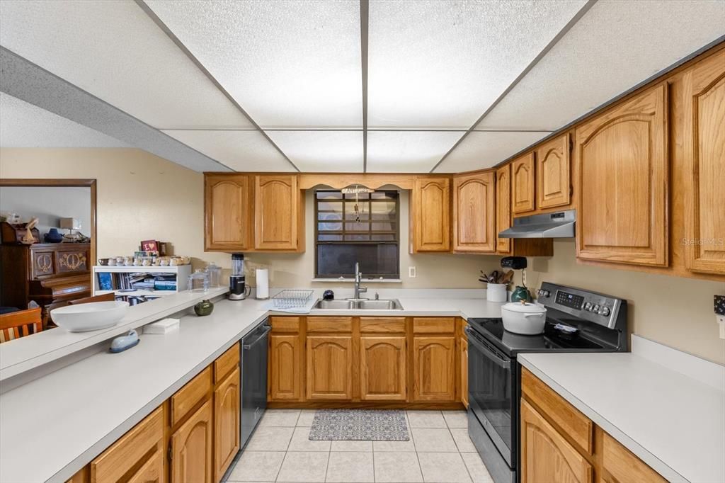 En Venta: $349,900 (3 camas, 2 baños, 2035 Pies cuadrados)