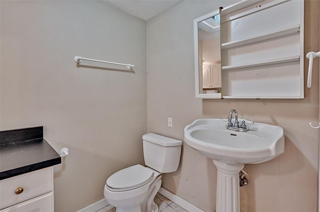 Active With Contract: $499,000 (3 beds, 2 baths, 1137 Square Feet)