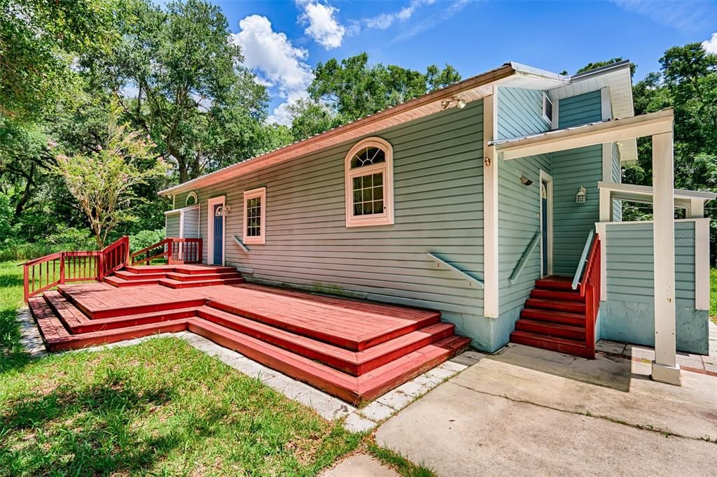 Active With Contract: $499,000 (3 beds, 2 baths, 1137 Square Feet)