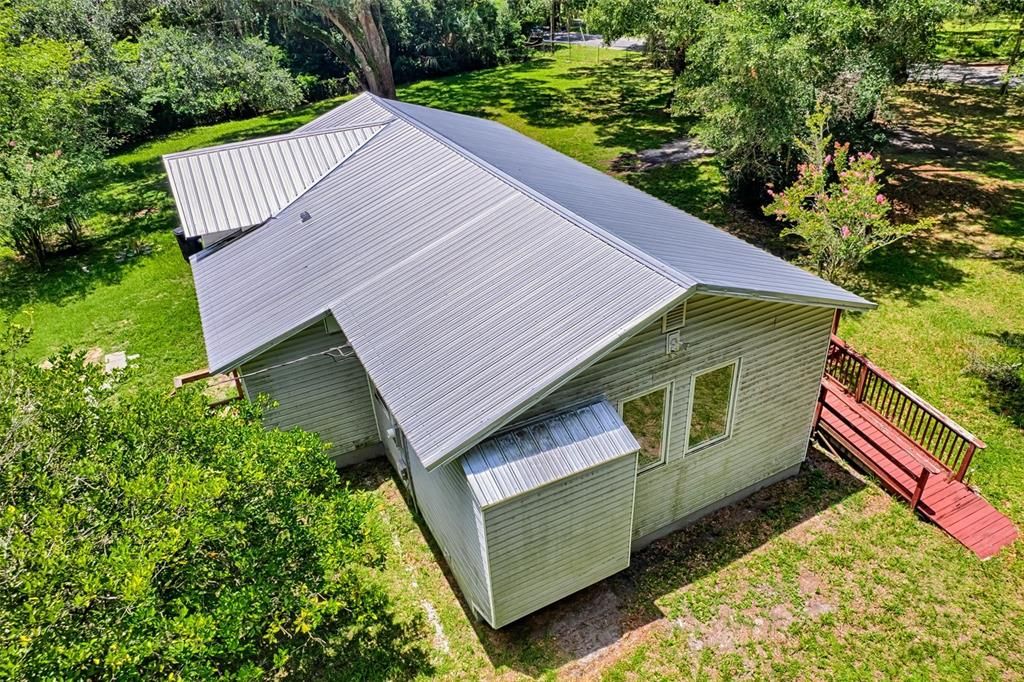 Active With Contract: $499,000 (3 beds, 2 baths, 1137 Square Feet)