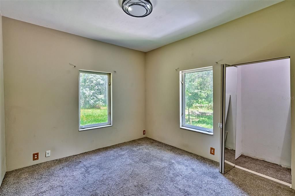 Active With Contract: $499,000 (3 beds, 2 baths, 1137 Square Feet)