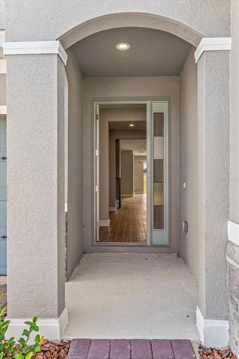 合同活跃: $1,222,124 (5 贝兹, 3 浴室, 3076 平方英尺)