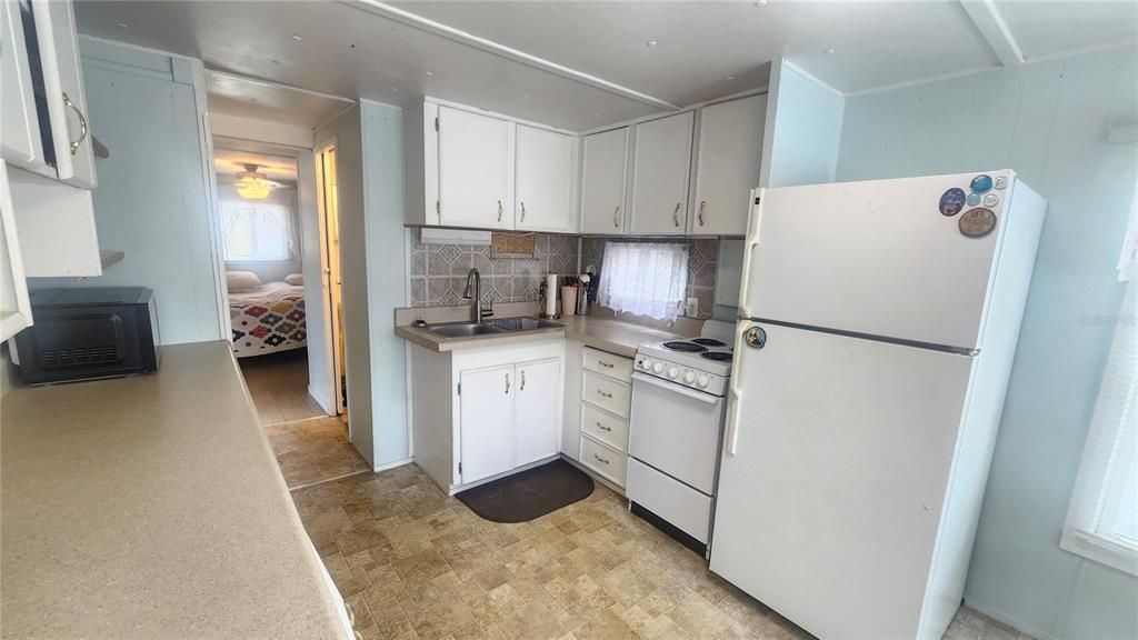Active With Contract: $45,000 (1 beds, 1 baths, 580 Square Feet)