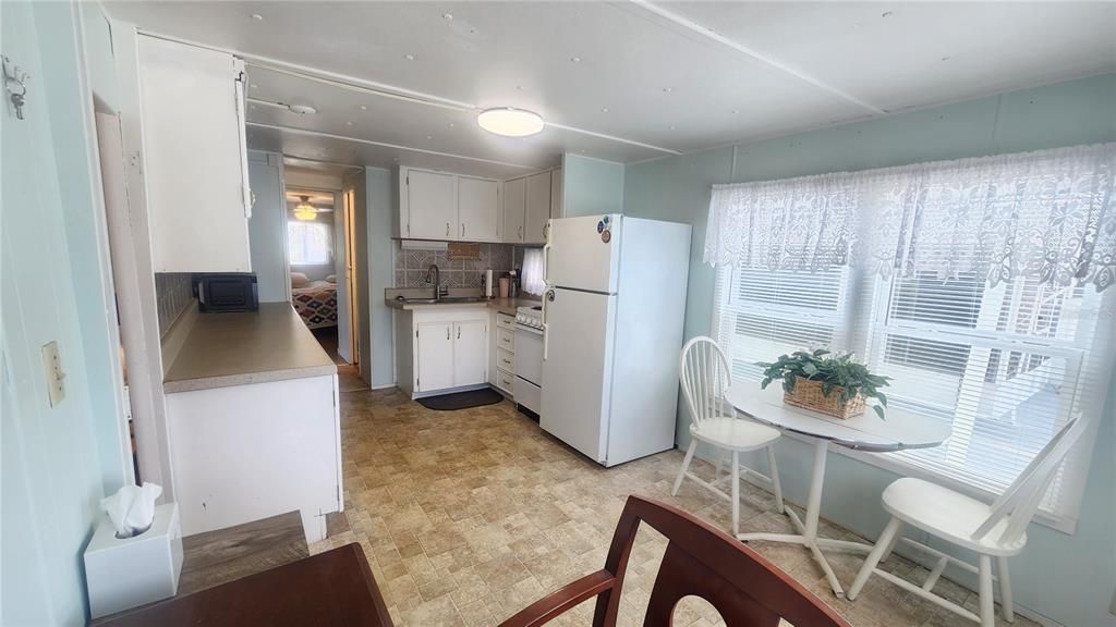 Active With Contract: $45,000 (1 beds, 1 baths, 580 Square Feet)