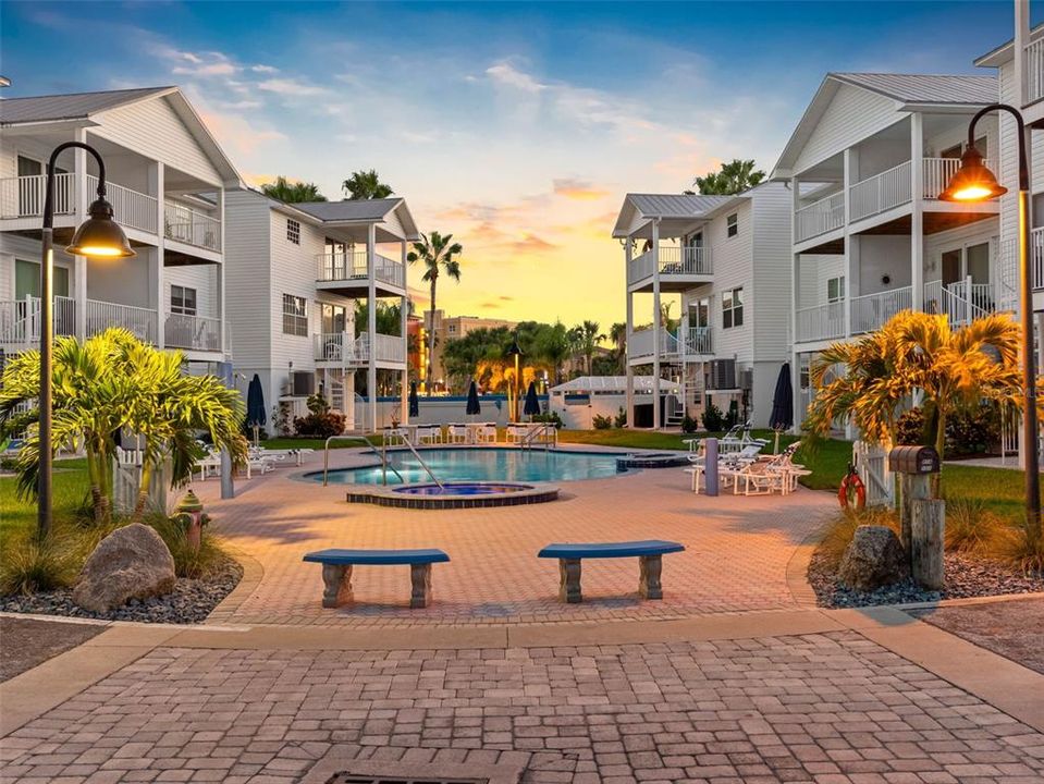 En Venta: $945,900 (3 camas, 2 baños, 2274 Pies cuadrados)