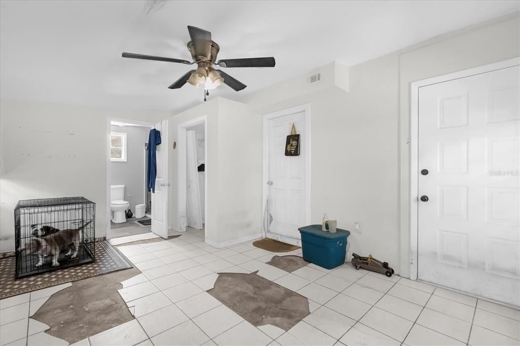 На продажу: $240,000 (3 спален, 2 ванн, 1140 Квадратных фут)