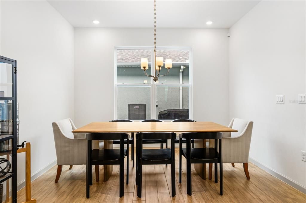 待售: $349,900 (3 贝兹, 2 浴室, 1724 平方英尺)