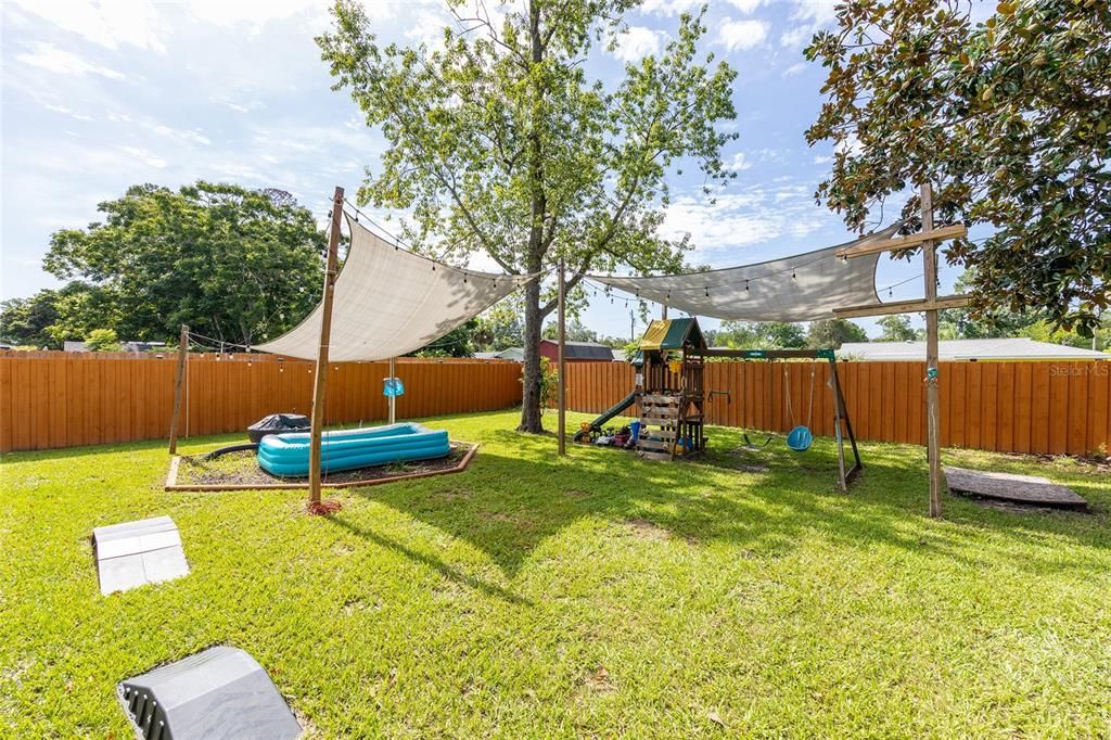 合同活跃: $211,900 (3 贝兹, 2 浴室, 1162 平方英尺)