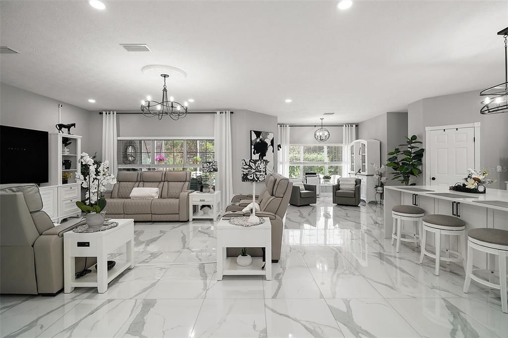 Под контрактом: $799,000 (3 спален, 2 ванн, 2117 Квадратных фут)