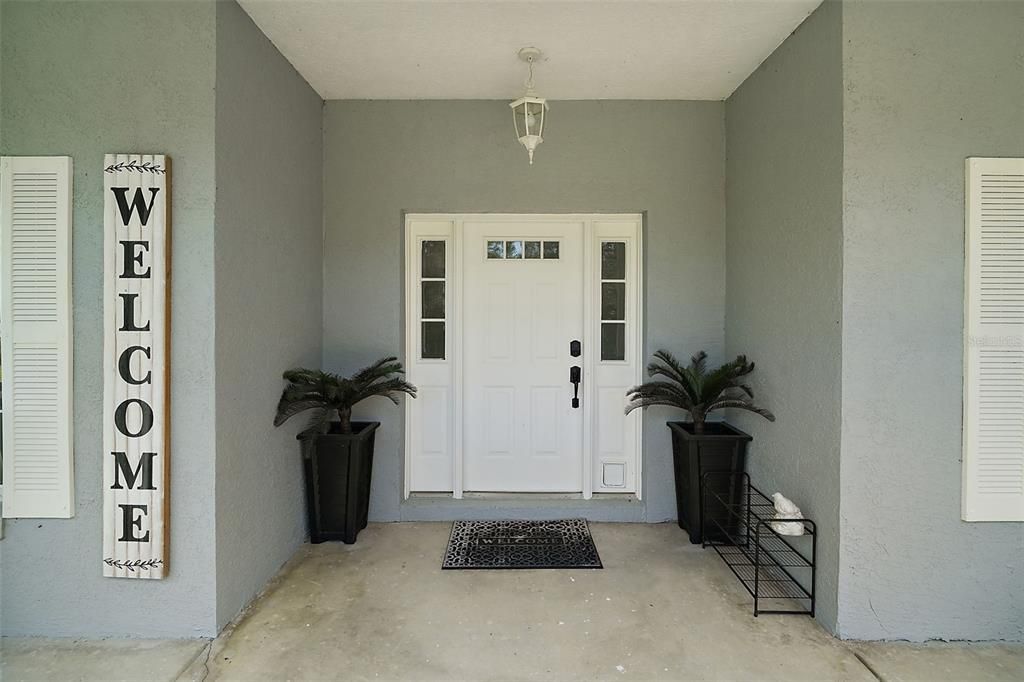 Под контрактом: $799,000 (3 спален, 2 ванн, 2117 Квадратных фут)