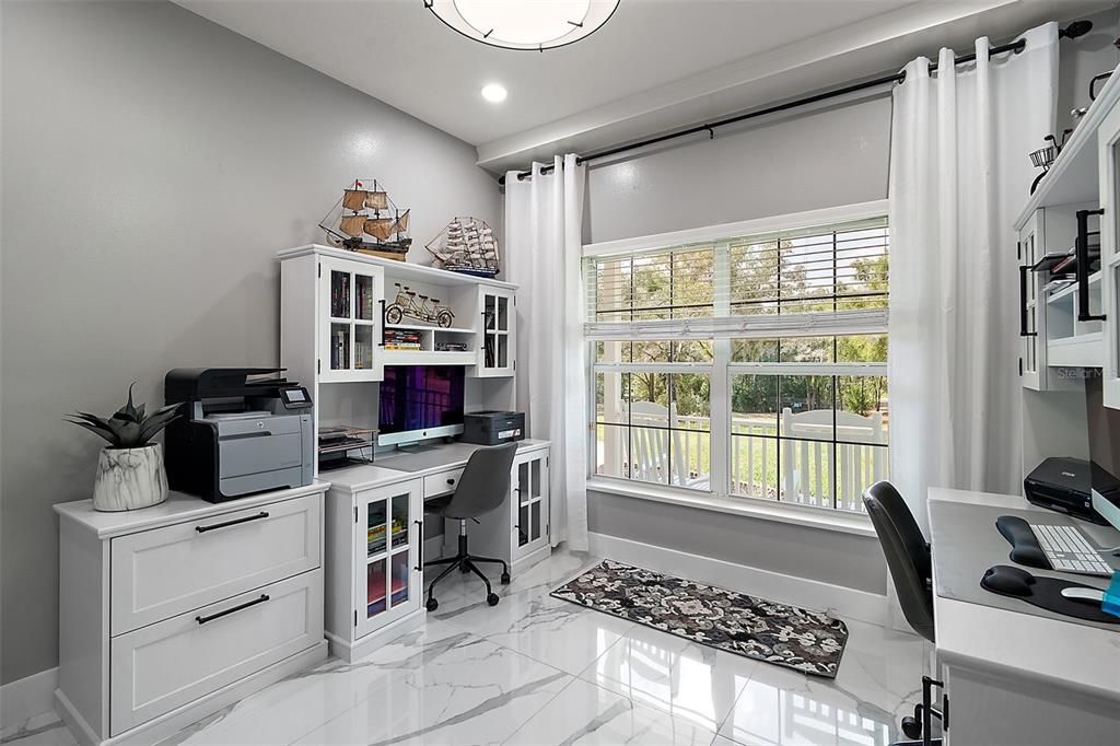 Под контрактом: $799,000 (3 спален, 2 ванн, 2117 Квадратных фут)