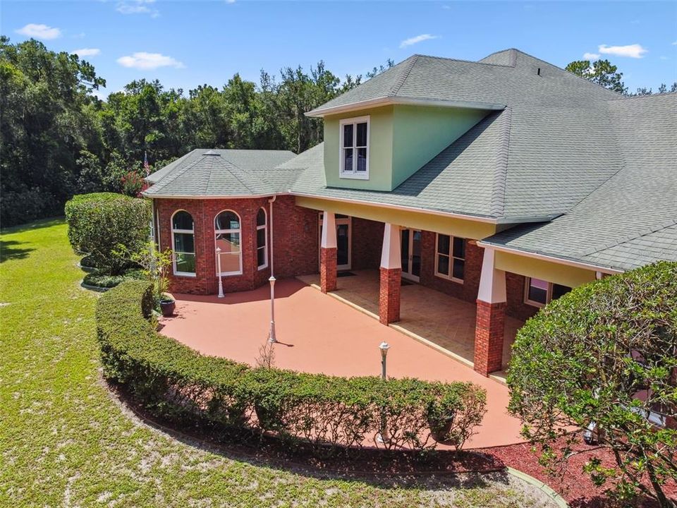 En Venta: $2,400,000 (5 camas, 3 baños, 6140 Pies cuadrados)