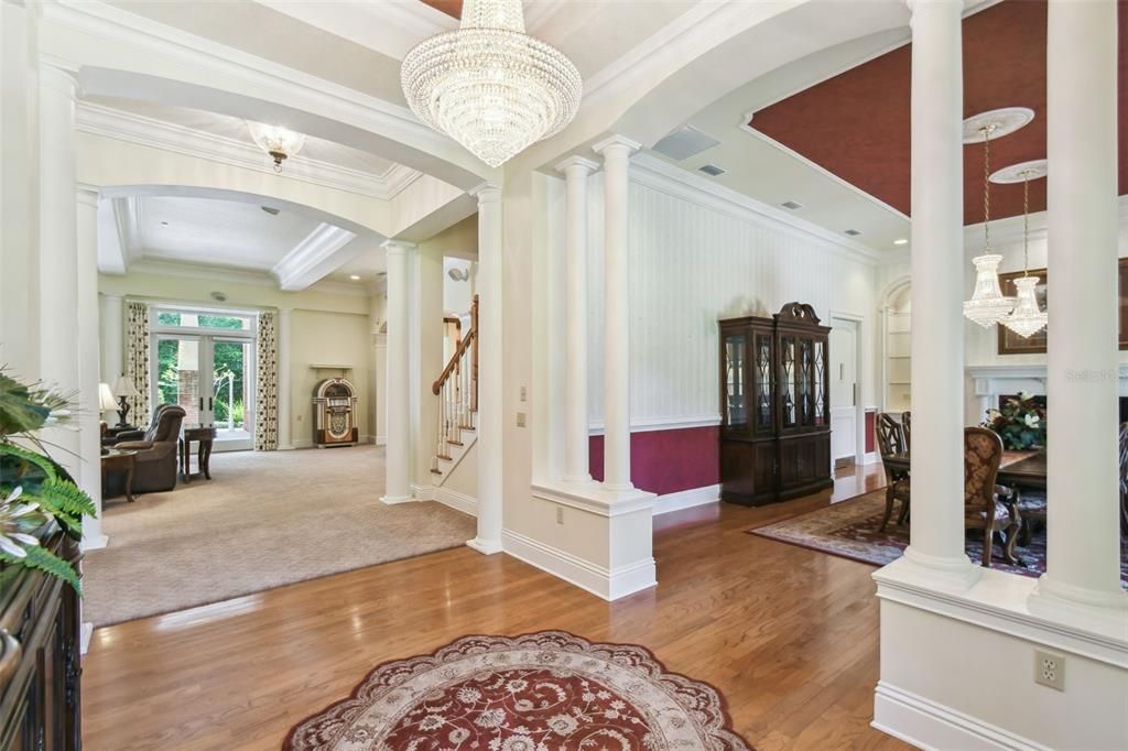 En Venta: $2,400,000 (5 camas, 3 baños, 6140 Pies cuadrados)