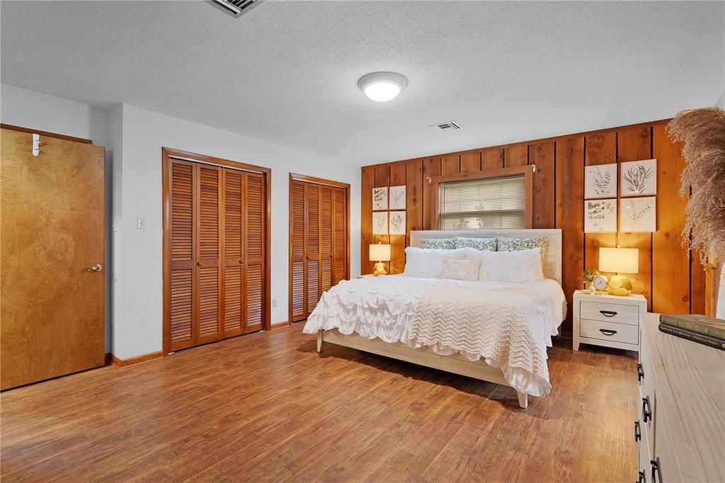 待售: $799,750 (3 贝兹, 2 浴室, 2708 平方英尺)