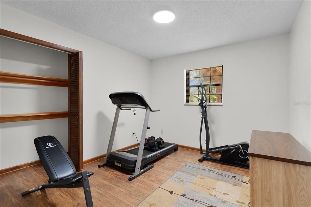 待售: $799,750 (3 贝兹, 2 浴室, 2708 平方英尺)