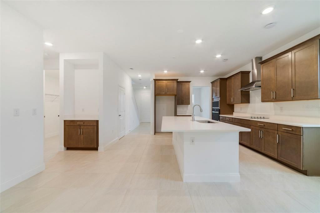 Active With Contract: $655,990 (5 beds, 3 baths, 3180 Square Feet)
