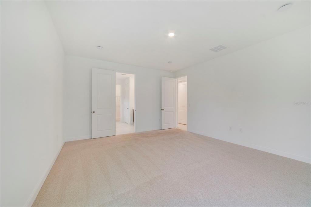 Active With Contract: $655,990 (5 beds, 3 baths, 3180 Square Feet)