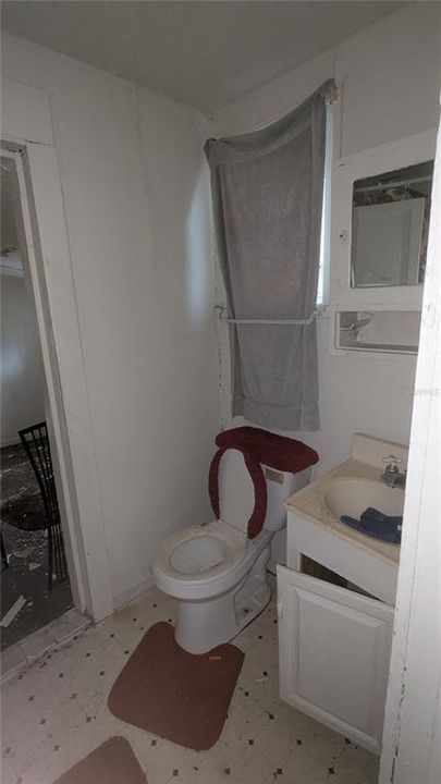 待售: $135,000 (2 贝兹, 2 浴室, 680 平方英尺)